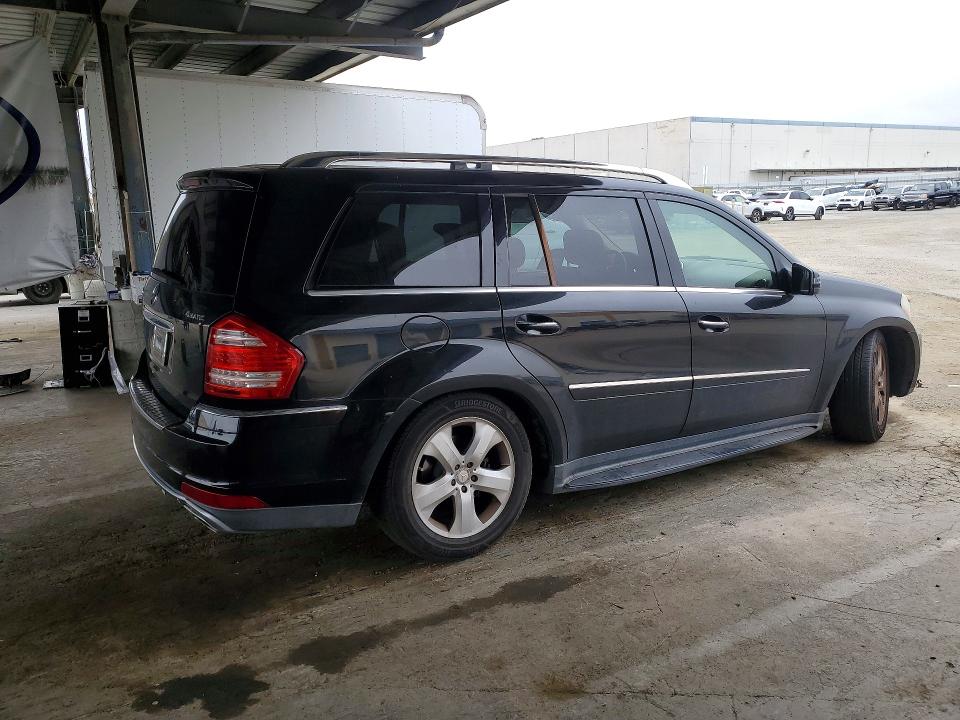 2011 Mercury Gl VIN 4JGBF7BE8BA755236 COPART salvage auction — MINOR DENT/SCRATCHES, CA - DIS/DLR/EXP ONLY CLEAN TITLE, sold $400 on 2026-07-21 (photo 3)
