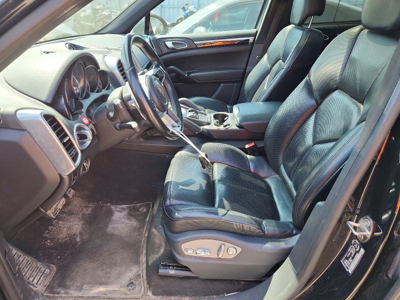 2017 Porsche Cayenne VIN WP1AA2A27HKA88556 COPART salvage auction — MECHANICAL, ON - PERMIT NO BRAND - UNFIT, sold $4,750 on 2026-08-04 (photo 7)