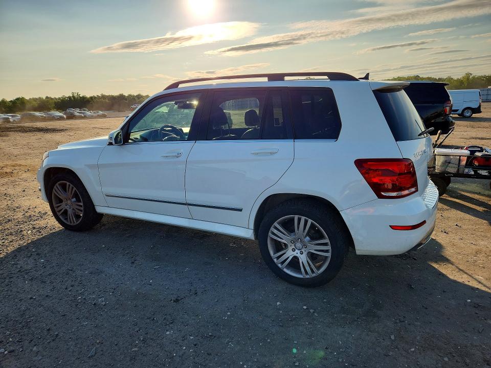 2015 Mercedes-benz Glk-klasse VIN WDCGG8JB6FG377225 COPART salvage auction — MINOR DENT/SCRATCHES, Va - Certificate Of Title, sold $5,200 on 2026-08-19 (photo 2)
