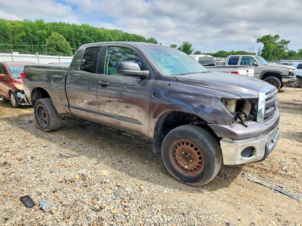 2011 Toyota Tundra VIN 5TFUM5F10BX017619 COPART salvage auction — FRONT END, Va - Certificate Of Title, sold $2,050 on 2026-07-14 (photo 4)
