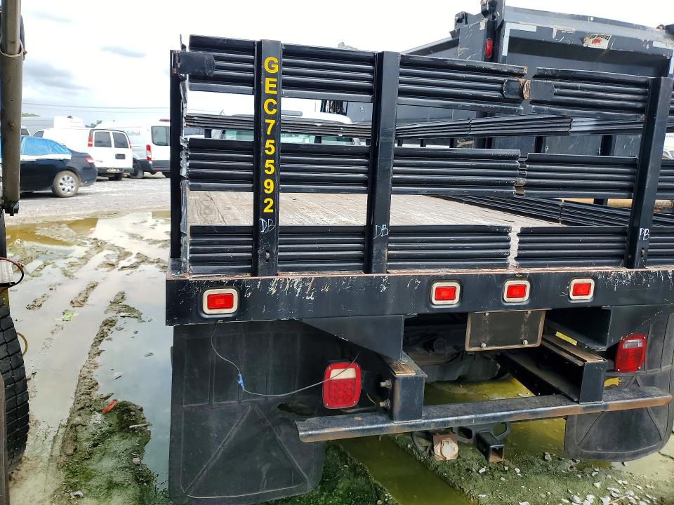 2016 Ford F450 VIN 1FDTF4GT4GEC75592 COPART salvage auction — VANDALISM, Mo - Certificate Of Title (P), sold $3,200 on 2026-07-22 (photo 2)