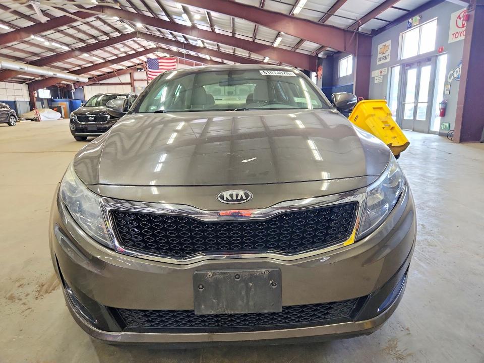 2013 Kia Optima VIN 5XXGM4A7XDG094561 COPART salvage auction — MINOR DENT/SCRATCHES, NY - CERTIFICATE OF TITLE, sold $750 on 2026-07-30 (photo 5)
