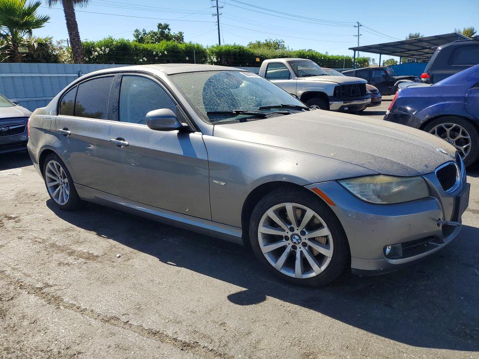 2011 BMW 3 series VIN WBAPH5C55BA443234 COPART salvage auction — MECHANICAL, Ca - Dis/Dlr/Exp Only Clean Title, sold $425 on 2026-07-30 (photo 4)