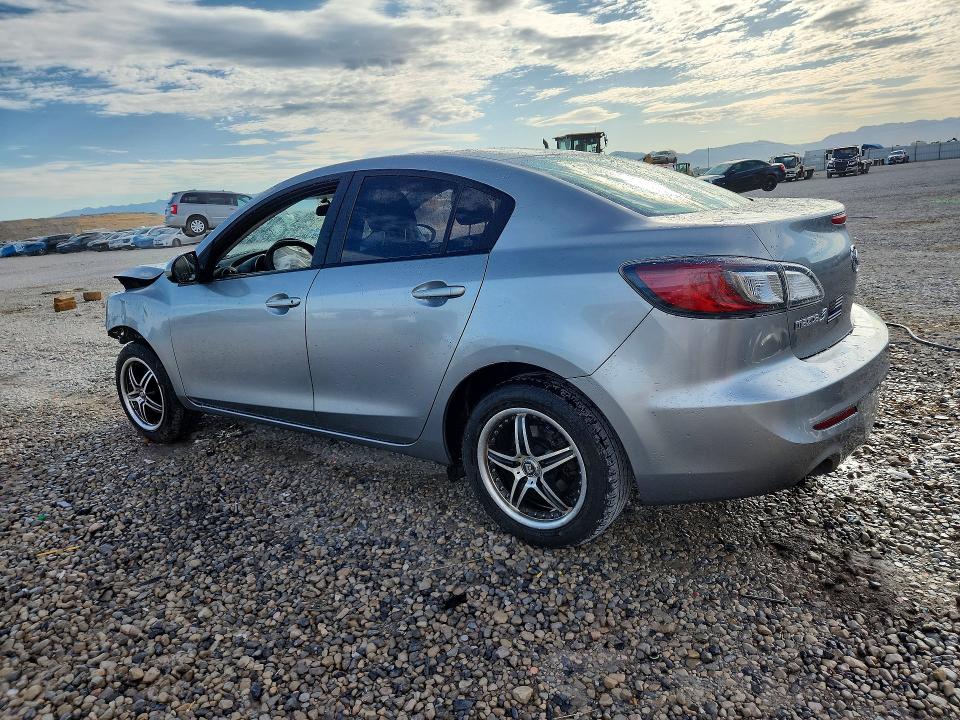 2013 Mazda 3 VIN JM1BL1UP1D1779258 COPART salvage auction — FRONT END, Salvage Title, sold $150 on 2026-08-21 (photo 2)