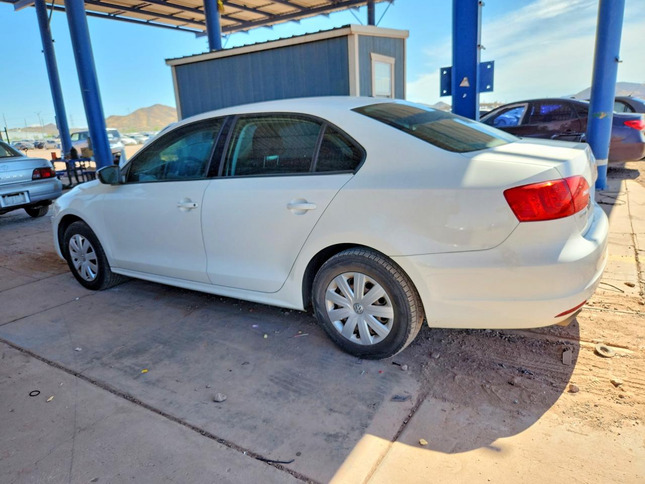 2013 Volkswagen Jetta VIN 3VW2K7AJ0DM400871 COPART salvage auction — Minor Dent/Scratches, AZ - CERTIFICATE OF TITLE, sold $2,400 on 2026-09-26 (photo 2)