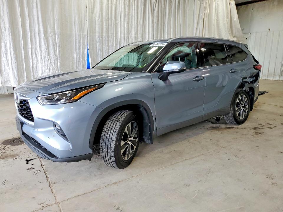 2022 Toyota Highlander VIN 5TDGZRBH4NS225280 COPART salvage auction — SIDE, Ny - Mv-907A Salvage Certificate, sold $13,000 on 2026-07-27 (photo 1)
