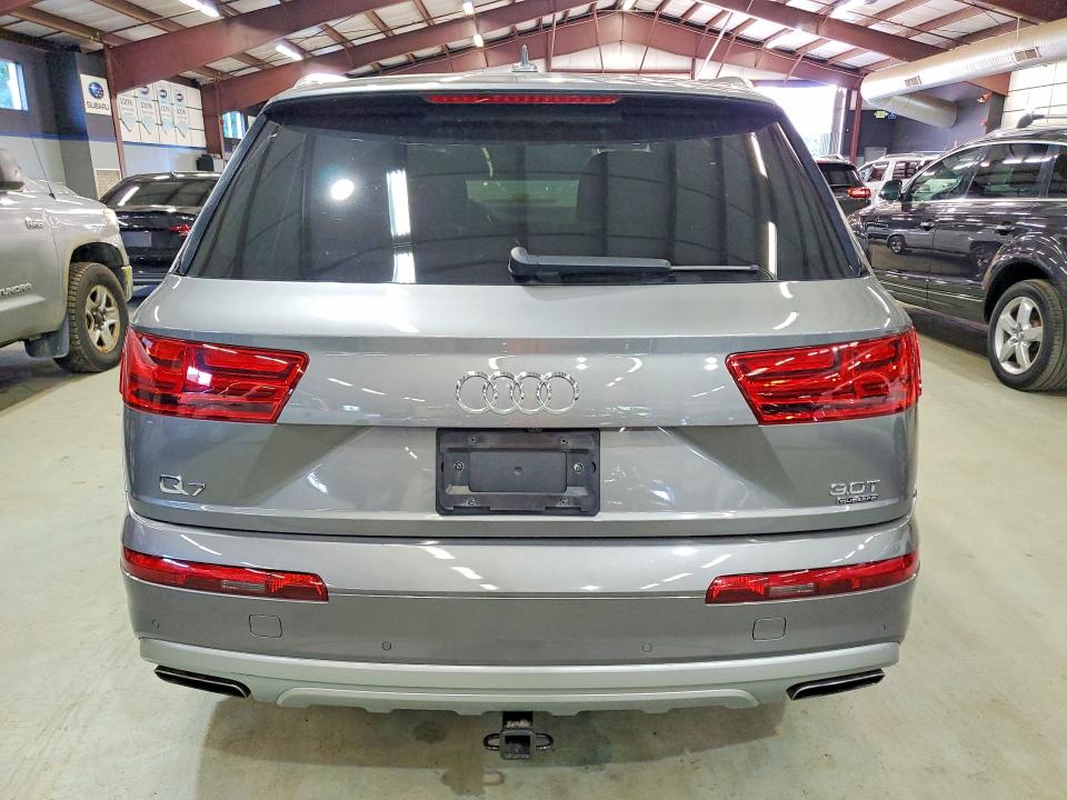 2017 Audi Q7 VIN WA1VABF75HD029785 COPART salvage auction — MINOR DENT/SCRATCHES, MA - CERTIFICATE OF TITLE (P), sold $5,800 on 2026-07-10 (photo 6)