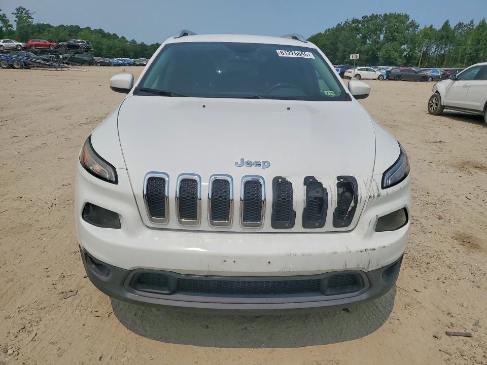 2016 Jeep Cherokee VIN 1C4PJMCB7GW145883 COPART salvage auction — MINOR DENT/SCRATCHES, Va - Certificate Of Title, sold $600 on 2026-09-08 (photo 5)
