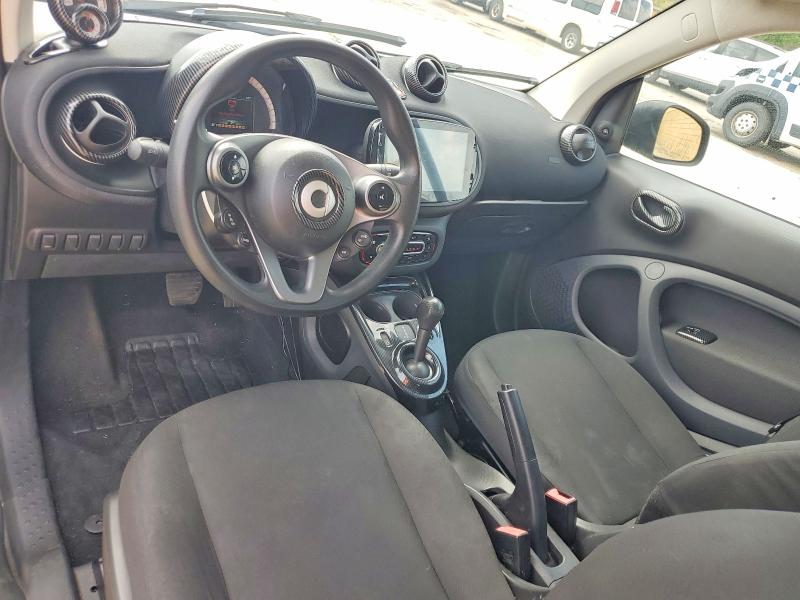 2016 Smart Fortwo VIN WMEFJ5DA3GK076996 COPART salvage auction — NORMAL WEAR, Fl - Cert Of Title-Slvg Rebld Flood, sold $3,500 on 2026-07-27 (photo 8)