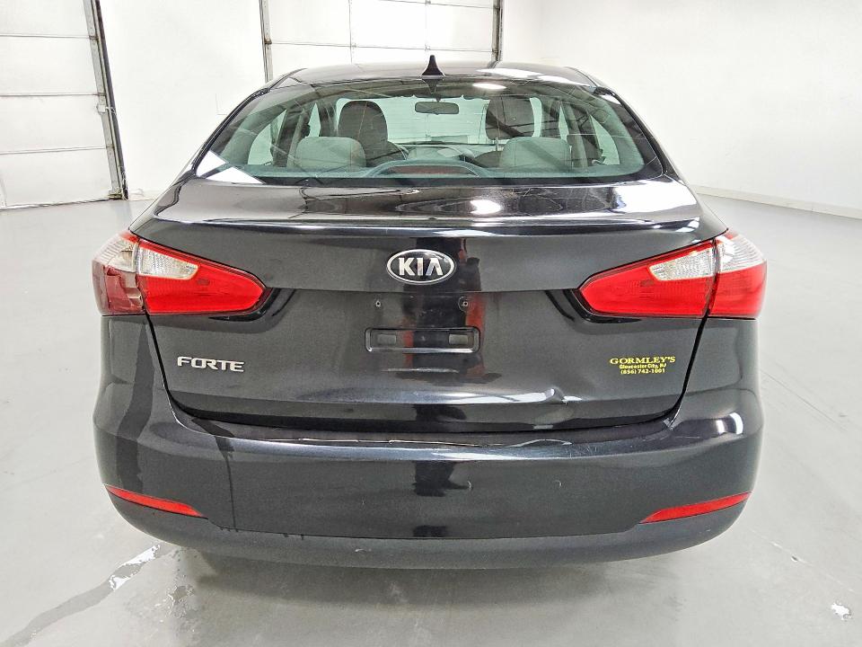 2016 Kia Forte VIN KNAFK4A68G5531164 COPART salvage auction — NORMAL WEAR, NJ - CERTIFICATE OF TITLE (P), sold $1,900 on 2026-07-21 (photo 6)