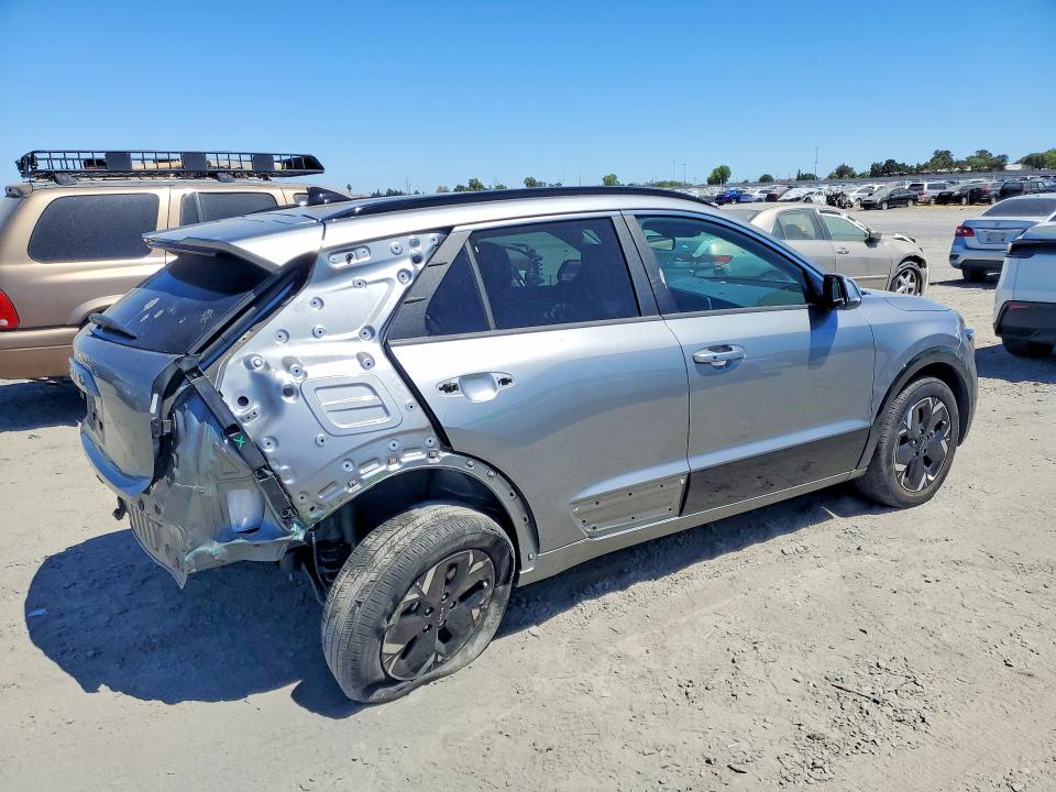 2023 Kia Niro VIN KNDCR3L17P5061948 COPART salvage auction — REAR END, Ca - Salvage Certificate, sold $6,200 on 2026-07-28 (photo 3)