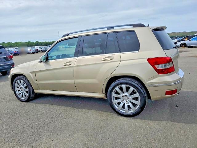 2011 Mercedes-benz Glk-class VIN WDCGG8HB1BF674697 COPART salvage auction — NORMAL WEAR, NY - CERT OF TITLE-REBUILT SALVAGE (P), sold $1,700 on 2026-07-29 (photo 2)