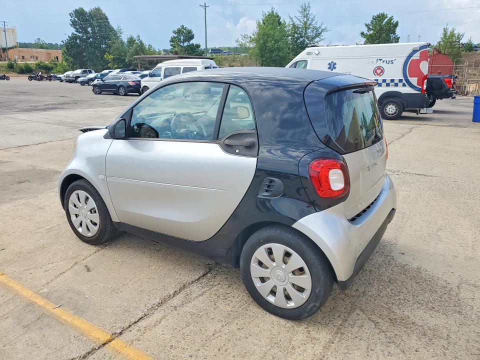 2016 Smart Fortwo VIN WMEFJ5DA3GK076996 COPART salvage auction — NORMAL WEAR, Fl - Cert Of Title-Slvg Rebld Flood, sold $3,500 on 2026-07-27 (photo 2)