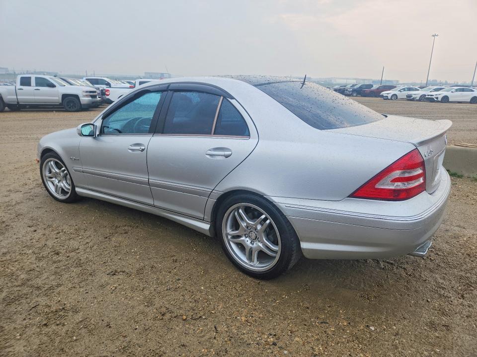2005 Mercedes-benz C-klasse amg VIN WDBRF76J95F618547 COPART salvage auction — SIDE, AB - OOP - ACTIVE, sold $3,600 on 2026-08-20 (photo 2)