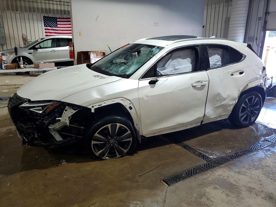 2019 Lexus VIN JTHY3JBH6K2018415 COPART salvage auction — SIDE, Pa - Certificate Of Salvage, sold $1,600 on 2026-07-27 (photo 1)