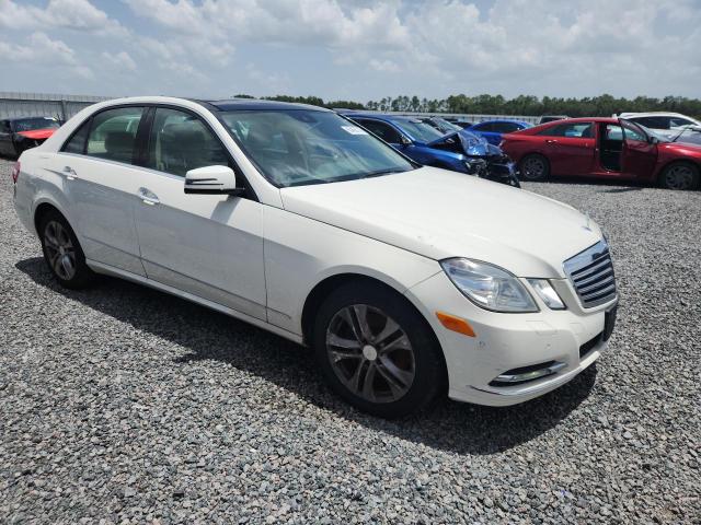 2011 Mercedes-benz E-klasse VIN WDDHF8HB7BA349021 COPART salvage auction — REAR END, Fl - Certificate Of Title, sold $975 on 2026-07-17 (photo 4)