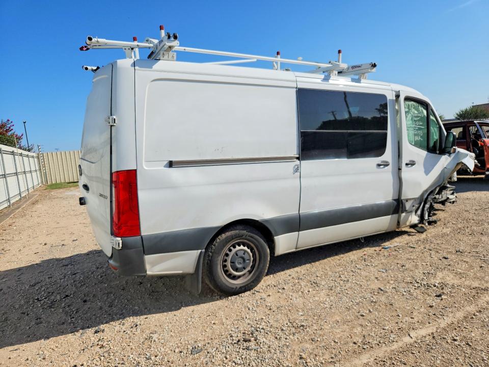 2023 Mercedes-benz Sprinter VIN W1Y4NBHY9PT121753 COPART salvage auction — FRONT END, Tx - Salvage Vehicle Title, sold $225 on 2026-07-29 (photo 3)