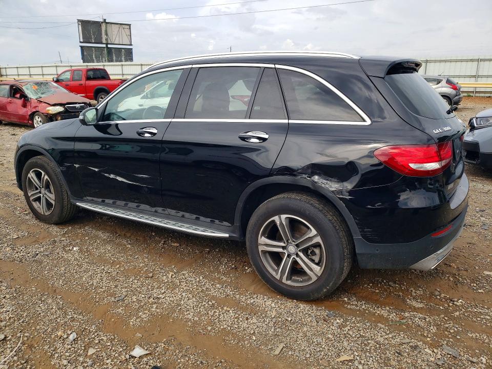 2016 Mercedes-benz Glc VIN WDC0G4KB3GF077271 COPART salvage auction — SIDE, Va - Cert Of Title - Salvage, sold $8,000 on 2026-08-07 (photo 2)