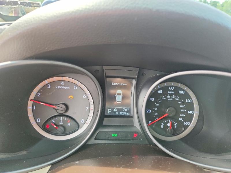 2016 Hyundai Santa fe VIN 5XYZTDLB6GG326179 COPART salvage auction — VANDALISM, Ct - Cert Of Title-Salvage, sold $1,700 on 2026-07-31 (photo 9)