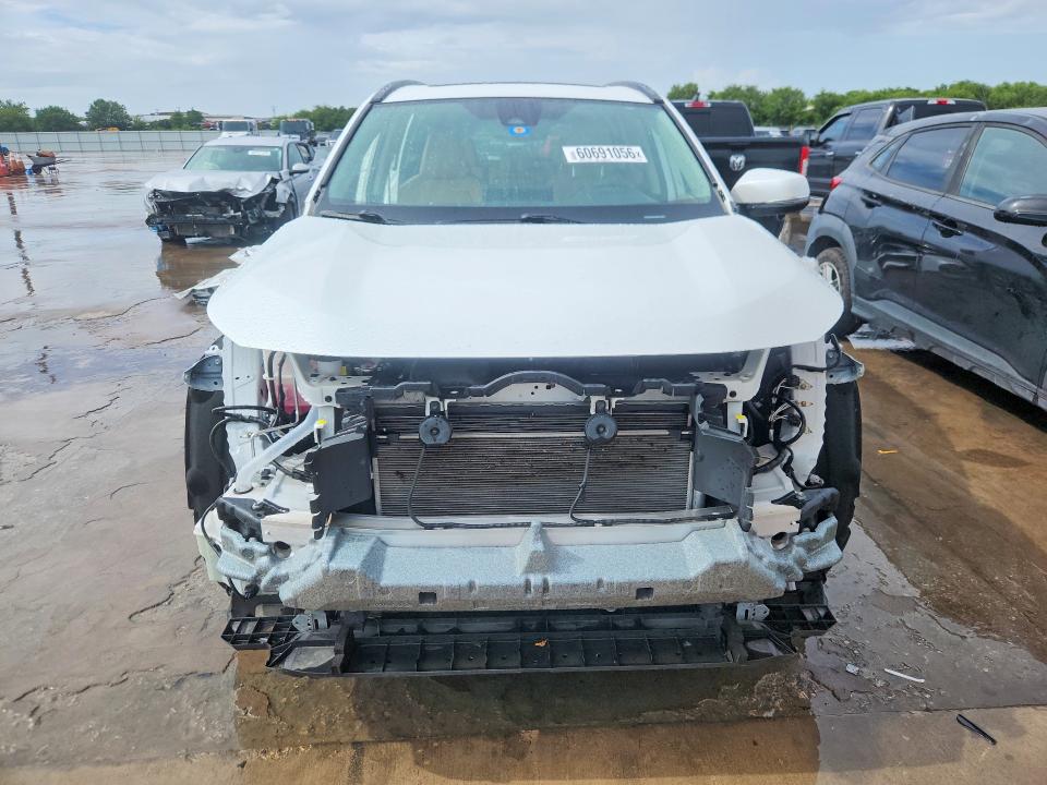 2024 Toyota Rav4 VIN 2T3C1RFVXRW308920 COPART salvage auction — SIDE, TX - SALVAGE VEHICLE TITLE, sold $10,100 on 2026-08-27 (photo 5)