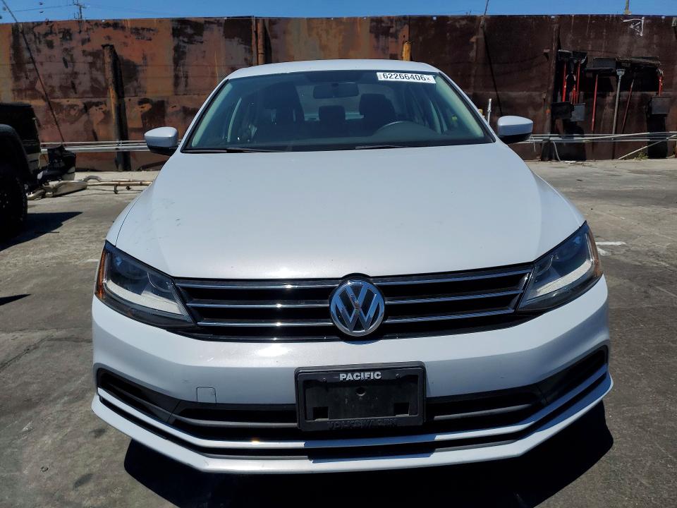 2017 Volkswagen Jetta VIN 3VW2B7AJ6HM389106 COPART salvage auction — NORMAL WEAR, Ca - Dis/Dlr/Exp Only Clean Title, sold $200 on 2026-07-24 (photo 5)