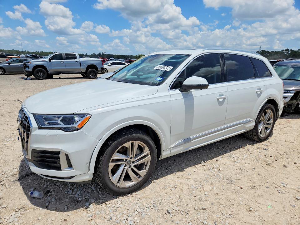 2020 Audi Q7 VIN WA1LJAF77LD010004 — COPART salvage auction photo