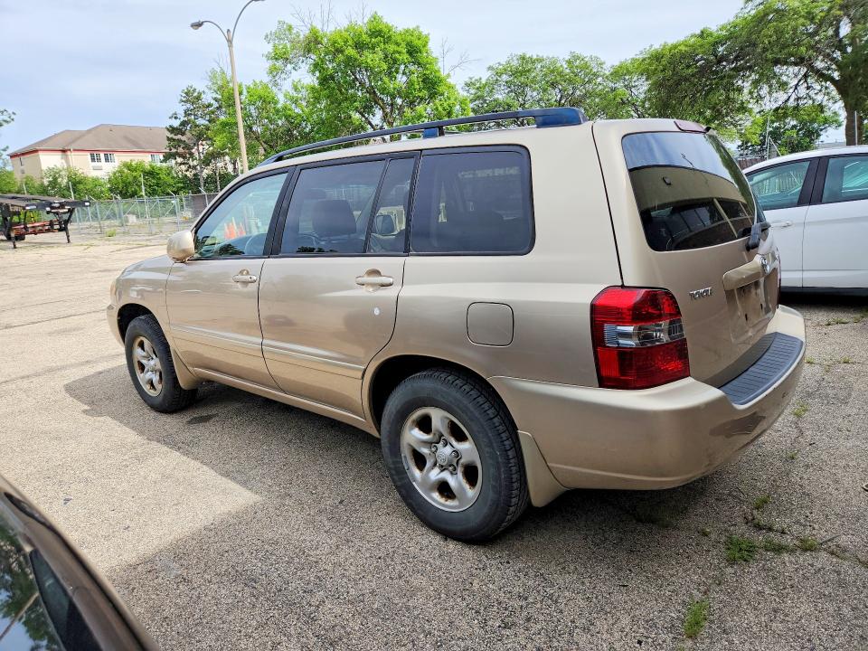2004 Toyota Highlander VIN JTEDD21A440075004 COPART salvage auction — MECHANICAL, In - Certificate Of Title, sold $1,100 on 2026-07-27 (photo 2)
