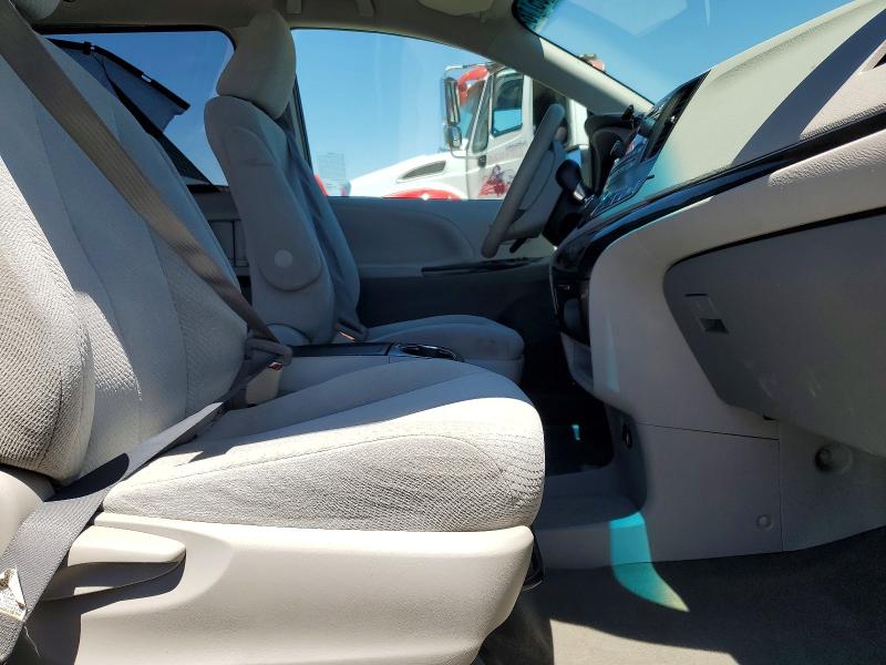2013 Toyota Sienna VIN 5TDKK3DC0DS313352 COPART salvage auction — SIDE, CA - SALVAGE CERTIFICATE, sold $825 on 2026-07-31 (photo 7)