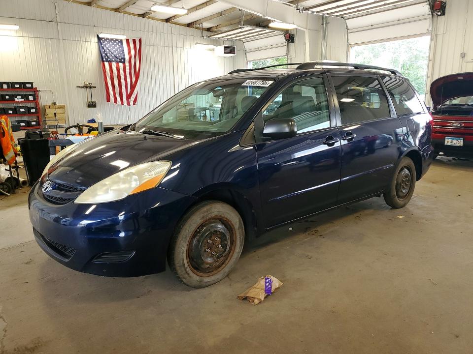 2006 Toyota Sienna VIN 5TDZA23C96S561941 COPART salvage auction — UNDERCARRIAGE, Mn - Certificate Of Title, sold $225 on 2026-07-28 (photo 1)