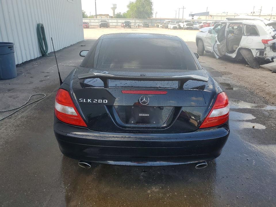 2007 Mercedes-benz Slk-class VIN WDBWK54F07F134240 COPART salvage auction — MINOR DENT/SCRATCHES, TX - BONDED TITLE - CLEAN, sold $700 on 2026-07-29 (photo 6)