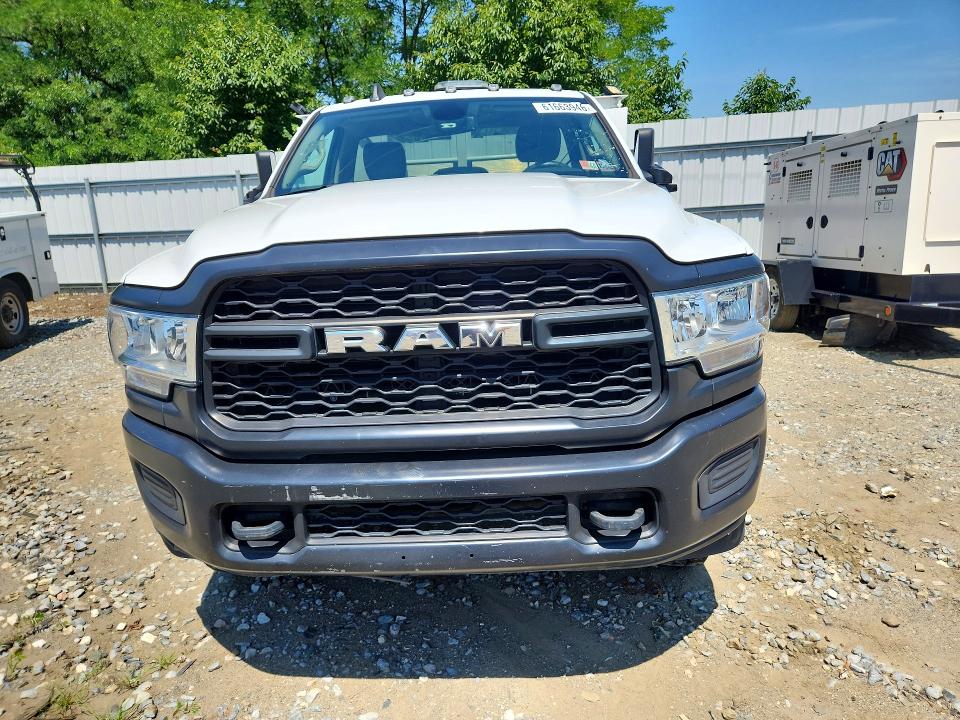 2019 Ram 3500 VIN 3C7WR8AJ8KG649889 COPART salvage auction — MINOR DENT/SCRATCHES, Pa - Cert Of Title, sold $11,100 on 2026-07-29 (photo 5)