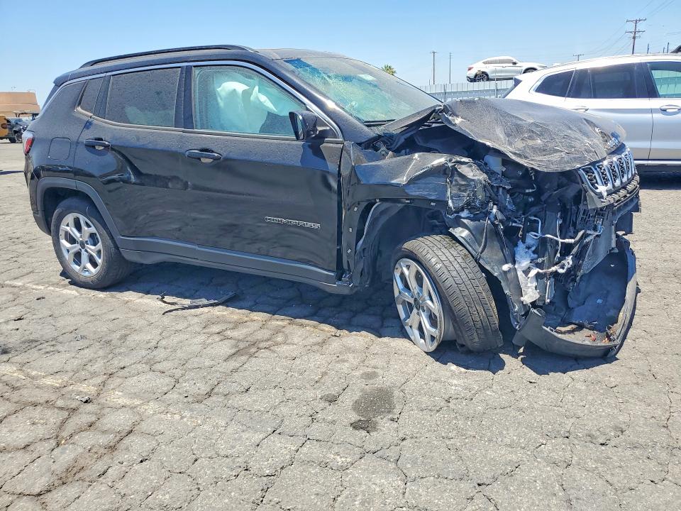 2025 Jeep Compass VIN 3C4NJDBN9ST549771 COPART salvage auction — FRONT END, Ca - Non-Repairable Vehicle Cert, sold $1,900 on 2026-07-30 (photo 4)