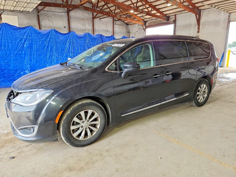 2019 Chrysler Pacifica VIN 2C4RC1BG8KR650542 COPART salvage auction — FRONT END, Wv - Certificate Of Title, sold $3,800 on 2026-10-05 (photo 1)
