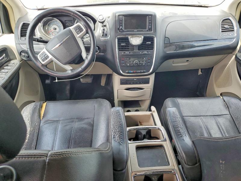 2015 Chrysler Voyager VIN 2C4RC1CG1FR572965 COPART salvage auction — MECHANICAL, Ia - Certificate Of Title, sold $550 on 2026-07-31 (photo 8)