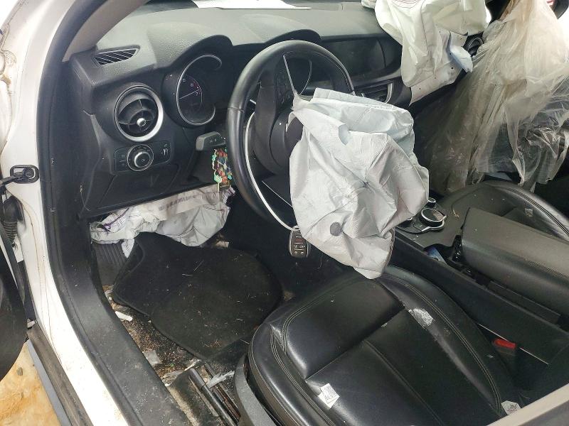 2019 Alfa romeo Stelvio VIN ZASPAKAN3K7C30134 COPART salvage auction — FRAME DAMAGE, Nc - Dlr Only-Clean/Over 25% Damage, sold $3,100 on 2026-08-06 (photo 8)
