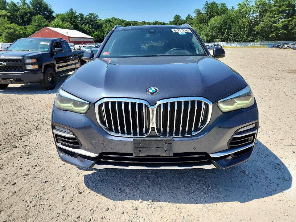 2019 BMW X5 VIN 5UXCR6C58KLL09051 COPART salvage auction — MINOR DENT/SCRATCHES, MT - CERTIFICATE OF TITLE (P), sold $6,800 on 2026-07-23 (photo 5)