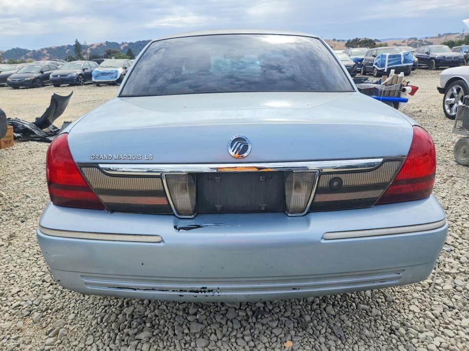 2007 Mercury Grand marquis VIN 2MEHM75W27X616855 COPART salvage auction — MINOR DENT/SCRATCHES, OR - DIS/DLR/EXP ONLY CLEAN TITLE, sold $475 on 2026-07-28 (photo 6)