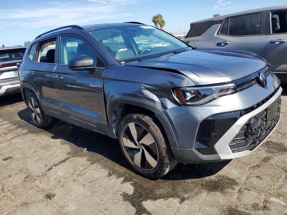 2026 Volkswagen Taos VIN 3VV8C7B26TM047005 COPART salvage auction — FRONT END, Ca - Certificate Of Title, sold $8,900 on 2026-08-03 (photo 4)