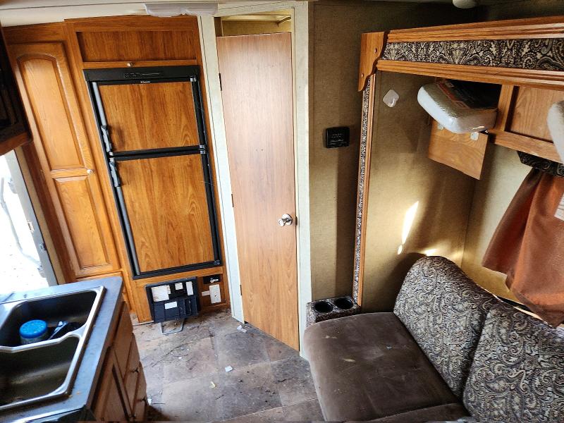 2014 Foresriver VIN 4X4TRLW24ED127101 COPART salvage auction — WATER/FLOOD, FL - CERT OF TITLE-SLVG REBLD FLOOD, sold $1,500 on 2026-07-23 (photo 6)