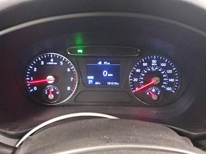 2019 Kia Sorento VIN 5XYPG4A33KG603760 COPART salvage auction — MECHANICAL, TX - CERTIFICATE OF TITLE, sold $100 on 2026-07-28 (photo 9)