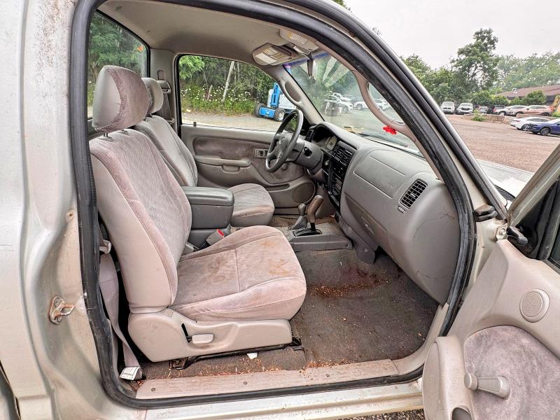 2003 Toyota Tacoma VIN 5TEPM62N13Z178633 COPART salvage auction — NORMAL WEAR, CT - CERTIFICATE OF TITLE (P), sold $875 on 2026-07-24 (photo 5)