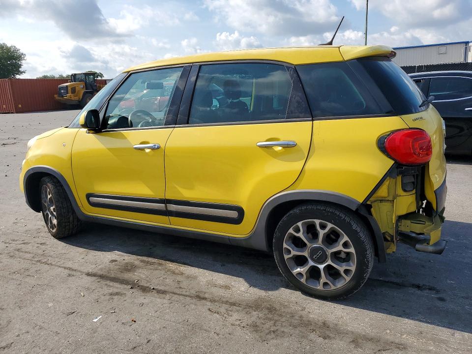 2014 Fiat 500l VIN ZFBCFADHXEZ019629 COPART salvage auction — REAR END, Fl - Cert Of Title Slvg Rebuildable, sold $500 on 2026-08-06 (photo 2)
