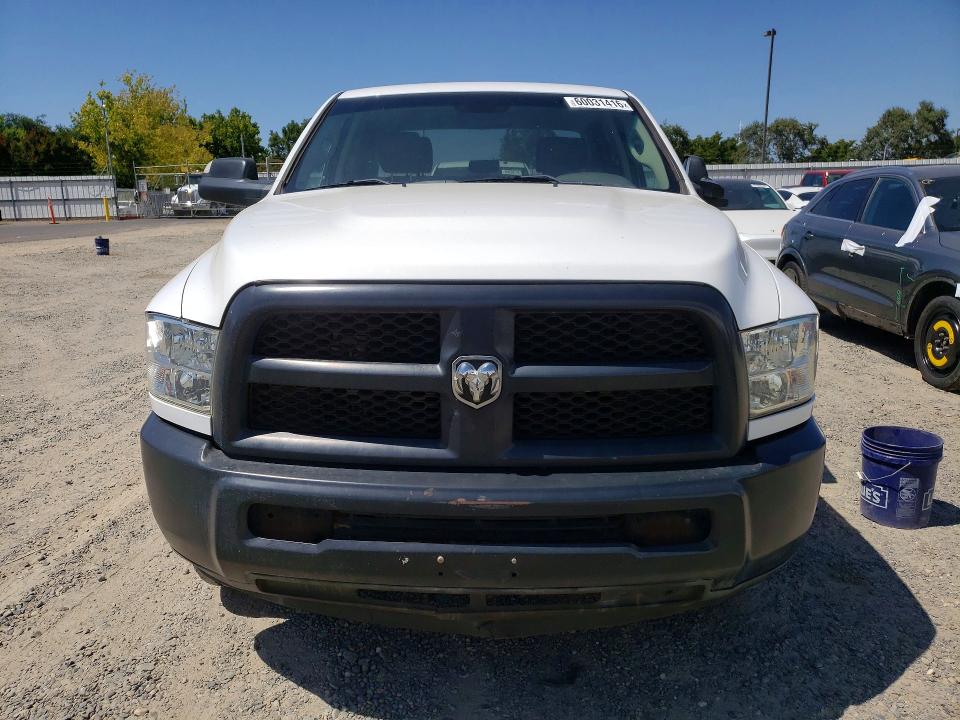 2018 Ram 2500 VIN 3C6UR4HJXJG274726 COPART salvage auction — NORMAL WEAR, Ca - Dis/Dlr/Exp Only Clean Title, sold $6,300 on 2026-07-14 (photo 5)