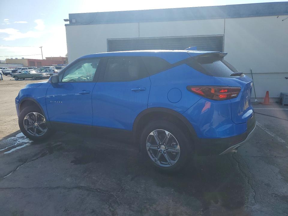 2026 Chevrolet Blazer VIN 3GNKBCR43TS143233 COPART salvage auction — SIDE, TX - CERTIFICATE OF TITLE, sold $7,400 on 2026-07-22 (photo 2)
