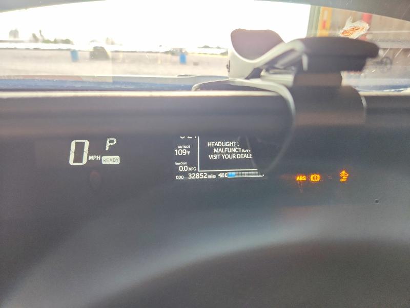 2018 Toyota Prius c VIN JTDKDTB34J1614566 COPART salvage auction — REAR END, AZ - CERT OF TITLE - SALVAGE, sold $2,650 on 2026-07-27 (photo 9)