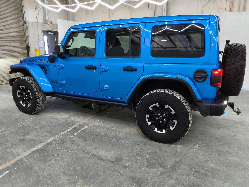 2024 Jeep Wrangler / VIN 1C4RJXR6XRW186788 COPART salvage auction — NORMAL WEAR, Mo - Certificate Of Title, sold $15,600 on 2026-07-30 (photo 2)