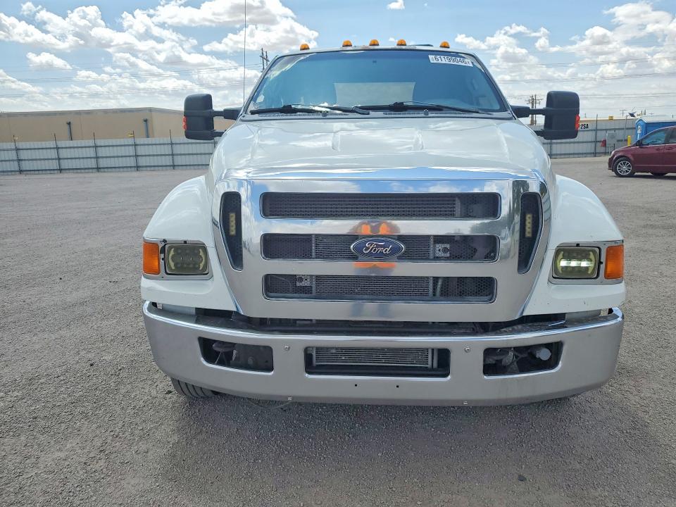 2015 Ford F-650 VIN 3FRWX6FE1FV728196 COPART salvage auction — MINOR DENT/SCRATCHES, Nm - Certificate Of Title (P), sold $13,500 on 2026-07-28 (photo 5)