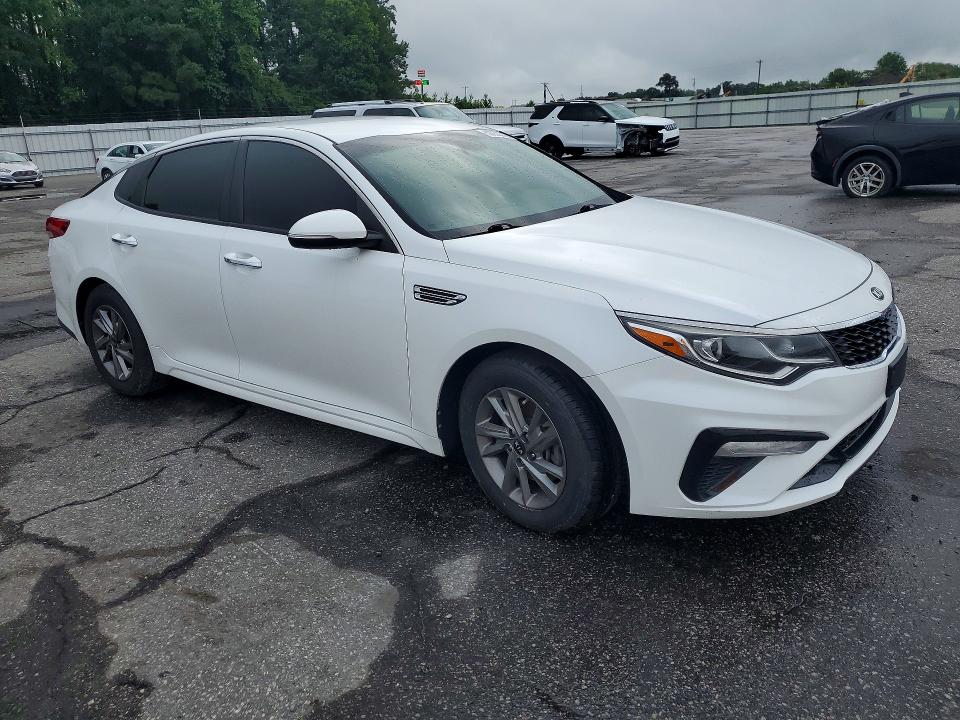 2019 Kia Optima VIN 5XXGT4L35KG351586 COPART salvage auction — VANDALISM, Nc - Salvage Certificate Of Title, sold $2,900 on 2026-07-28 (photo 4)