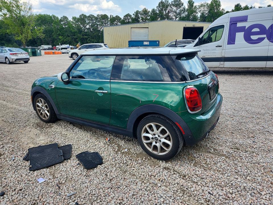 2021 Mini Cooper VIN WMWXR3C07M2P14233 COPART salvage auction — SIDE, Nc - Salvage Certificate Of Title, sold $6,600 on 2026-08-14 (photo 2)