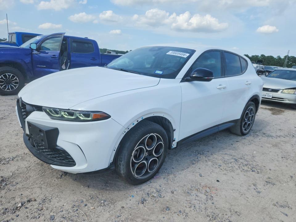 2025 Alfa romeo Tonale VIN ZASNATAN0S3091050 COPART salvage auction — FRONT END, Tx - Salvage Vehicle Title, sold $10,000 on 2026-07-24 (photo 1)